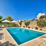 Casa Mezzodi' - Luxurious 18th C. With Gardens & Pool * Kerċem