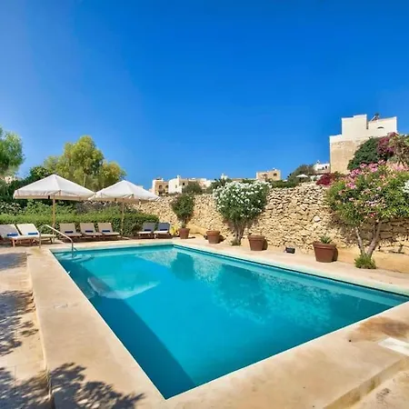 Casa Mezzodì' - Luxurious 18th C. With Gardens&pool * Kerċem