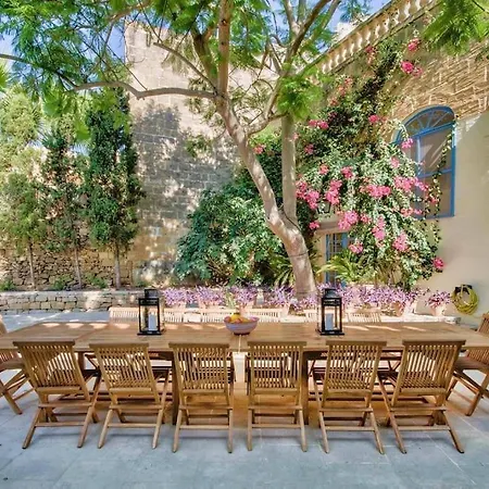 Villa Casa Mezzodì' - Luxurious 18th C. With Gardens&pool Kerċem