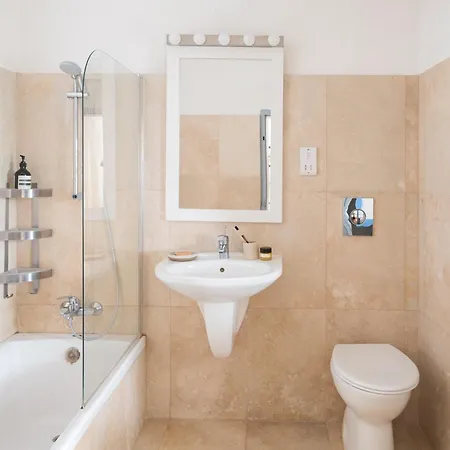 ヴィラ Casa Mezzodi' - Luxurious 18th C. With Gardens & Pool Kerċem