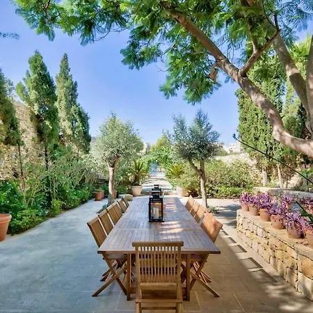 Casa Mezzodi' - Luxurious 18th C. With Gardens & Pool Villa Kerċem
