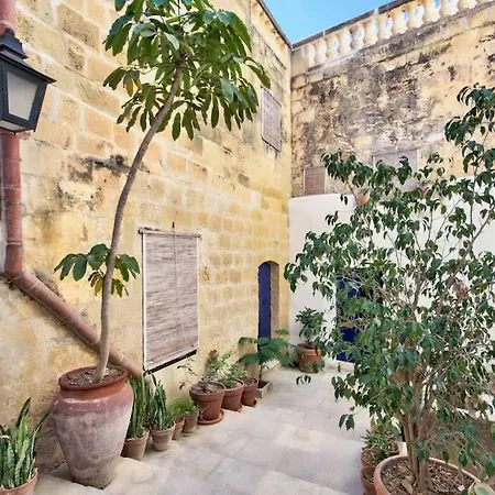 Casa Mezzodi' - Luxurious 18th C. With Gardens & Pool