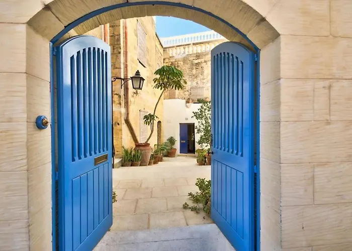 Casa Mezzodi' - Luxurious 18th C. With Gardens & Pool Villa Kerċem