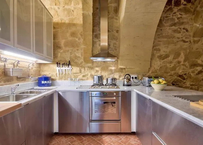 Casa Mezzodi' - Luxurious 18th C. With Gardens & Pool